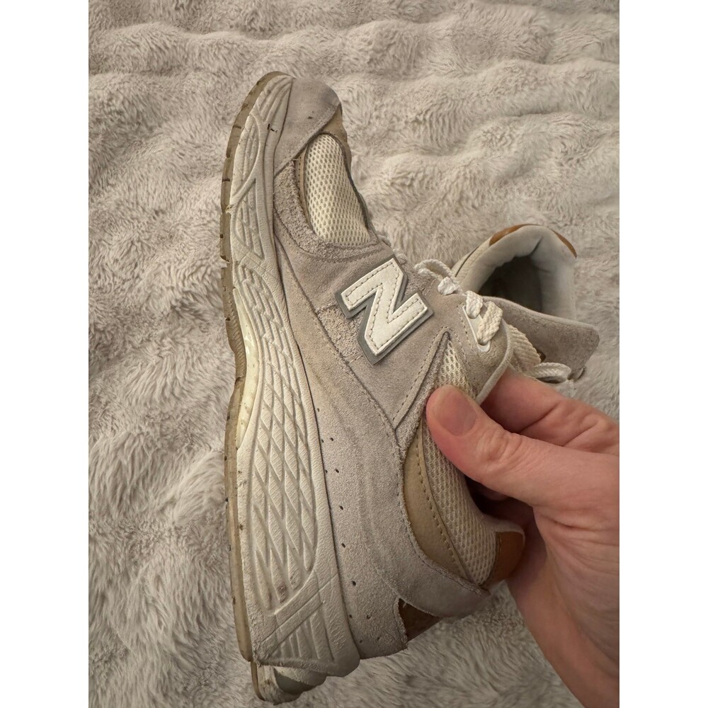 New Balance - Picture 3 of 7